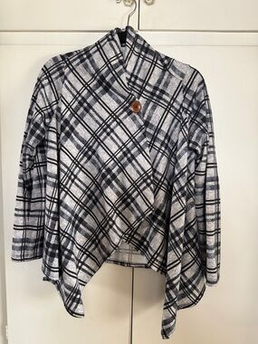 Women's Black & White Plaid Draped Knit Babeau wrap. Perfect for layering.